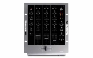 Numark M4